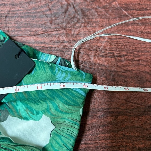 Elliatt Aurora One Shoulder Tropical Green Leaf Print Midi Dress Size S NWT - Picture 4 of 4